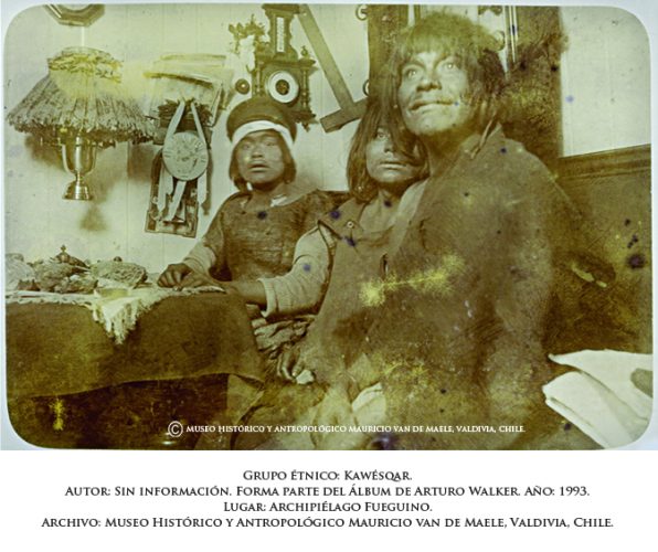 Trogloditas traspiantados al escenario civilizado