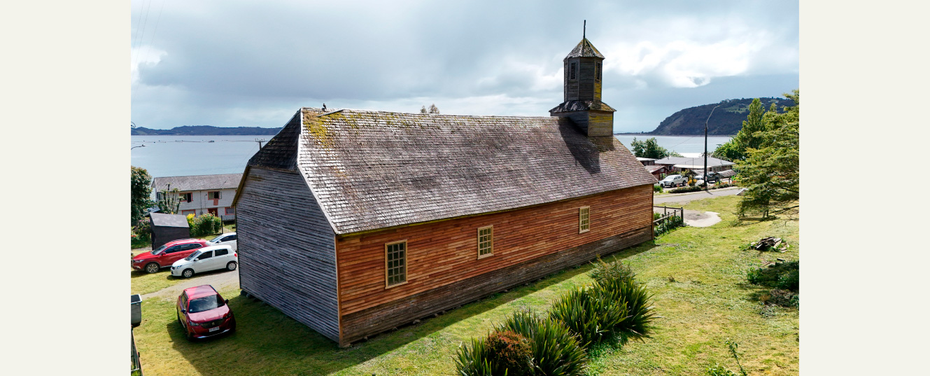 costado iglesia de detif