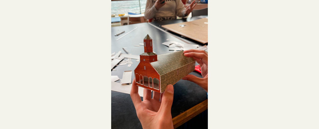 maqueta de papel iglesia